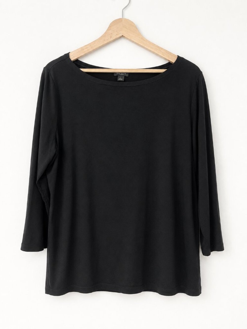 Ann Taylor Boatneck Tunic Tee in Black, Size L - Picture 2 of 7